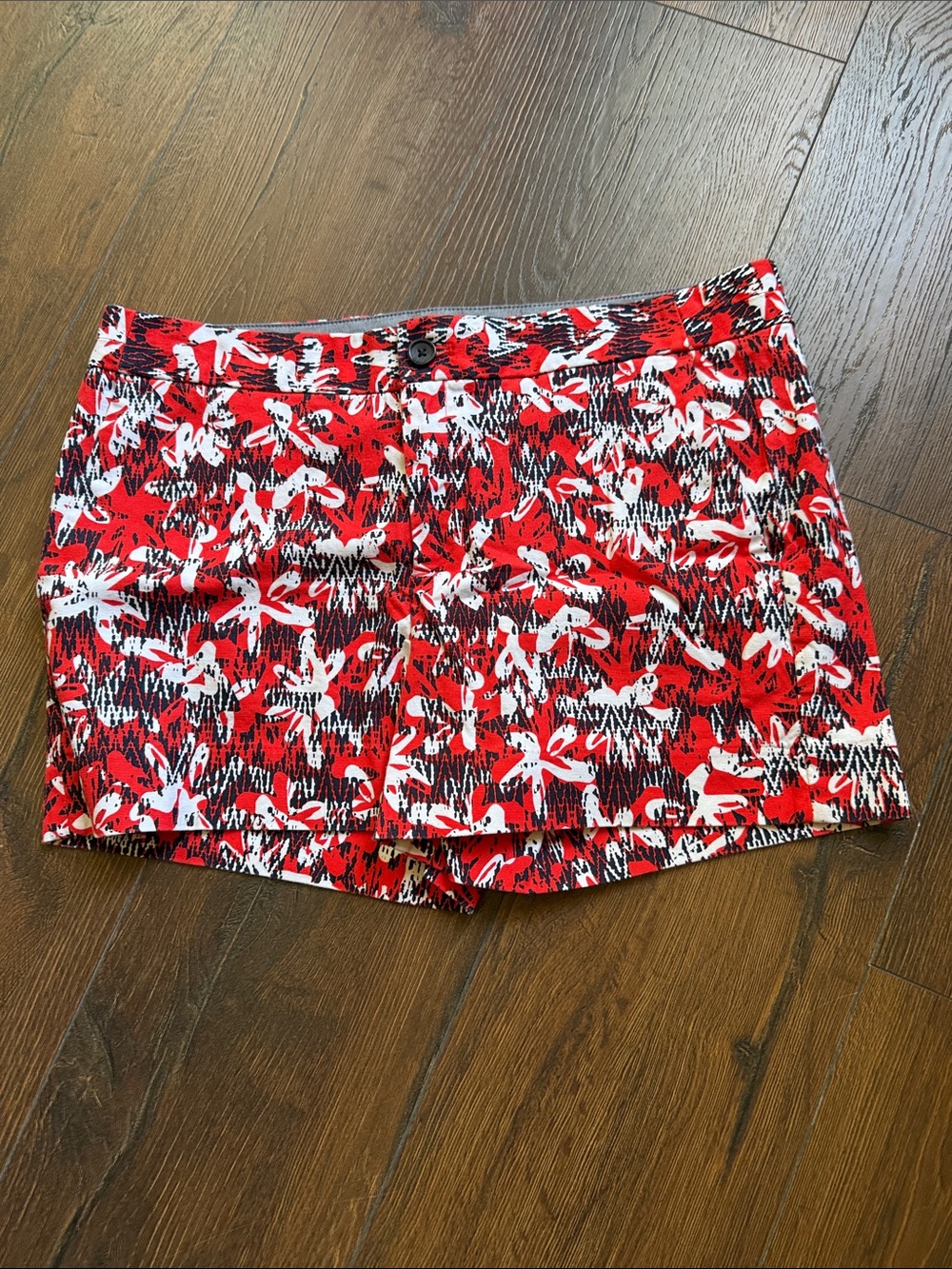 Banana Republic Red Floral Print Skort